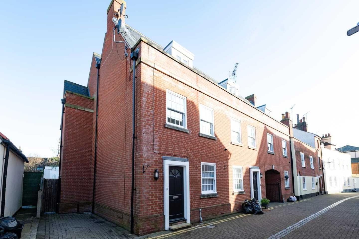 Juniper House Villa Harwich Exterior photo